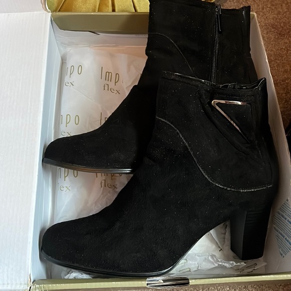 Boots - Picture 2 of 4